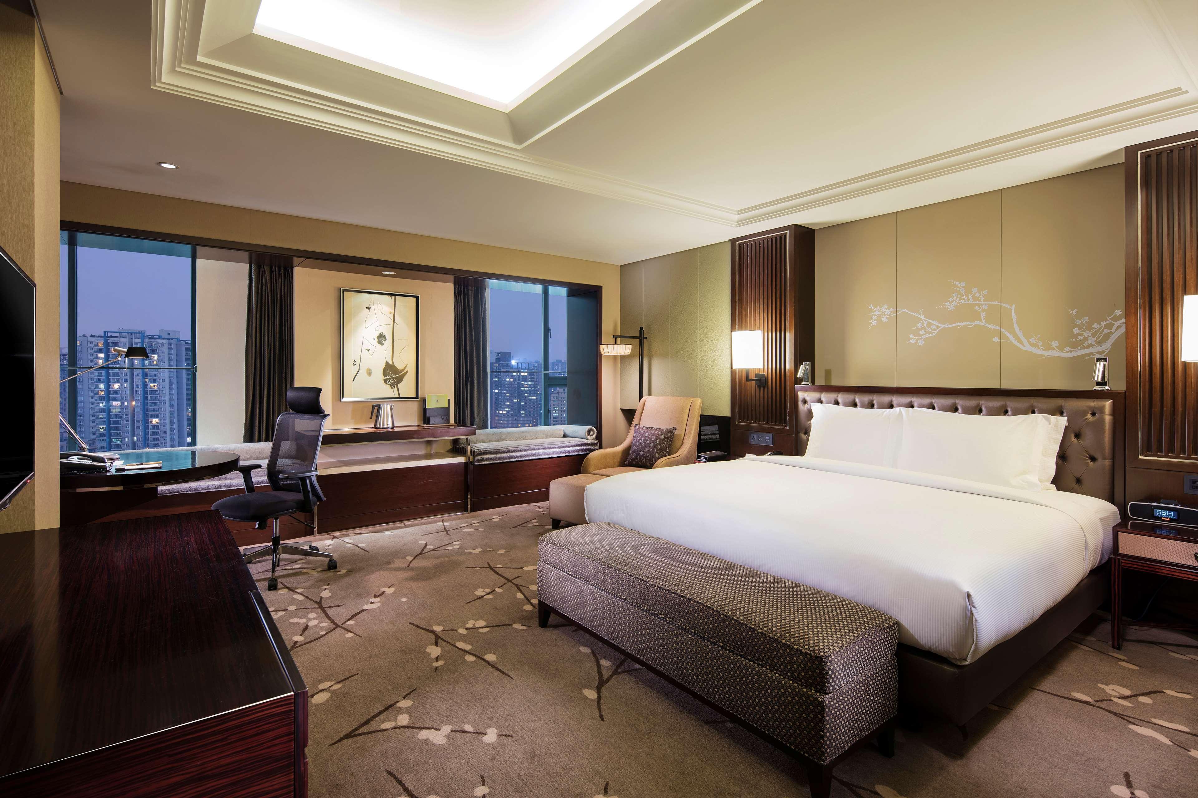 Hotel Doubletree By Hilton Chongqing - Guanyinqiao Railway Station Exterior foto