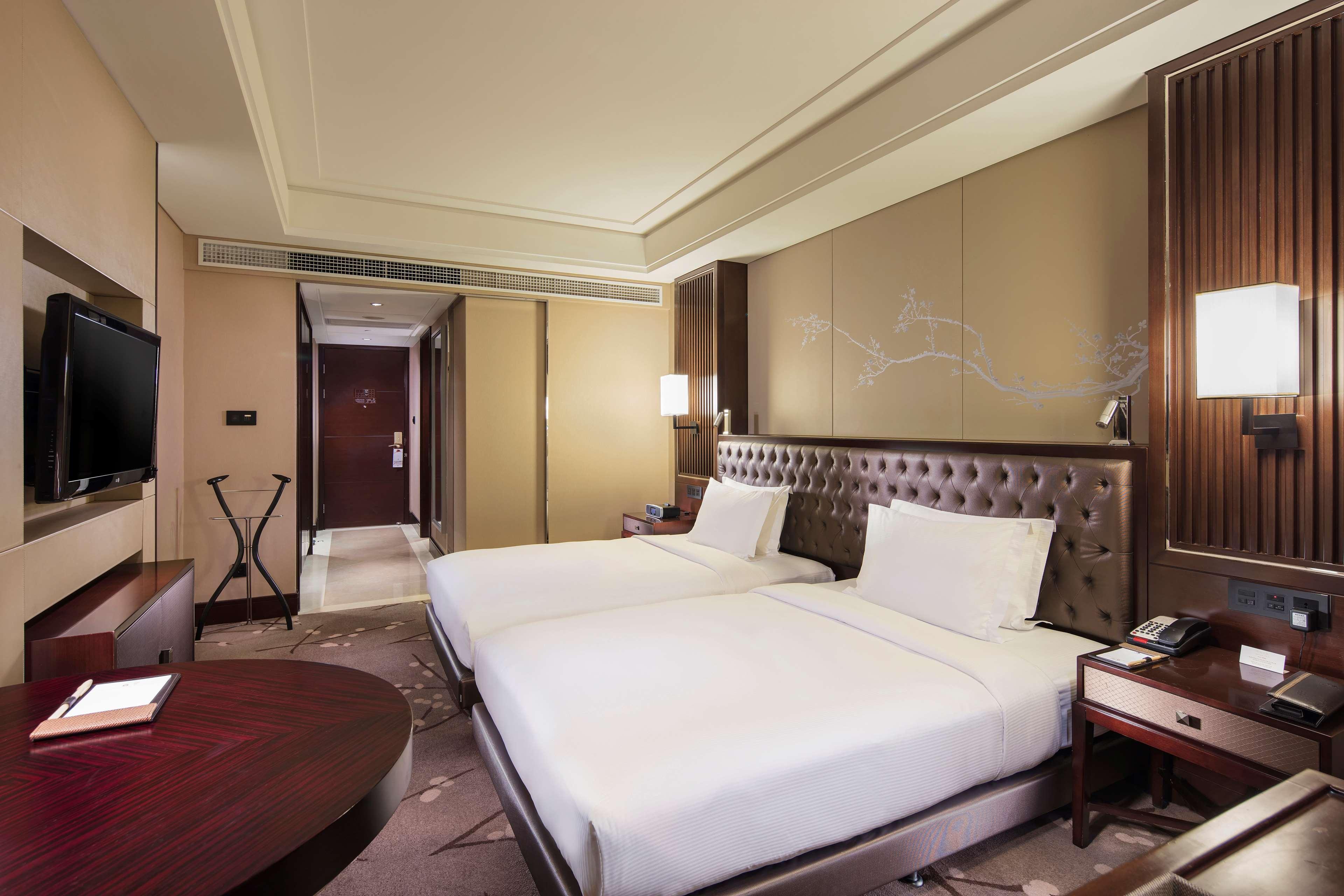 Hotel Doubletree By Hilton Chongqing - Guanyinqiao Railway Station Exterior foto