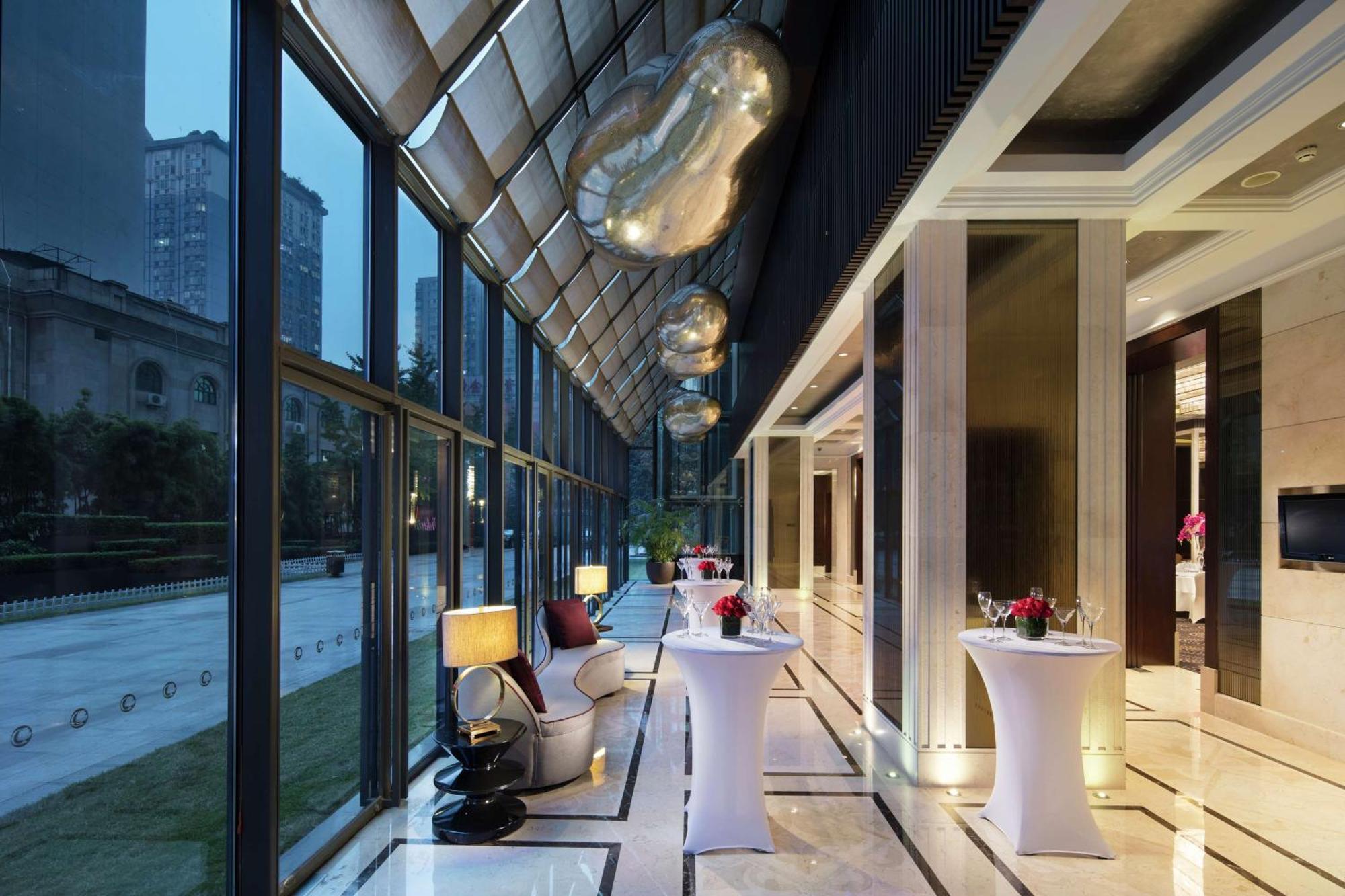 Hotel Doubletree By Hilton Chongqing - Guanyinqiao Railway Station Exterior foto